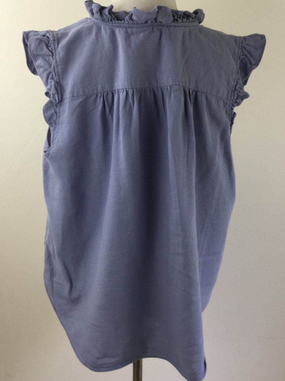 Ellen Tracy Linen Blend Ruffle Sleeveless Top l - Picture 4 of 7